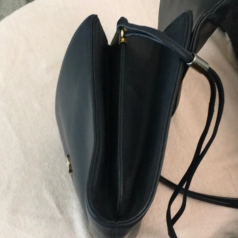 Classic Black Envelope Crossbody Bag